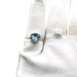 Sterling Silver Natural 2 Carat Blue Topaz Gemstone Solitaire Ring