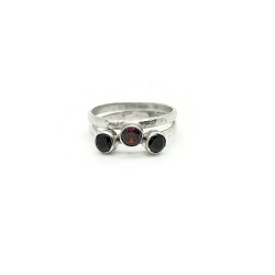 Black Spinel & Garnet Sterling Silver Ring Set US Size 7